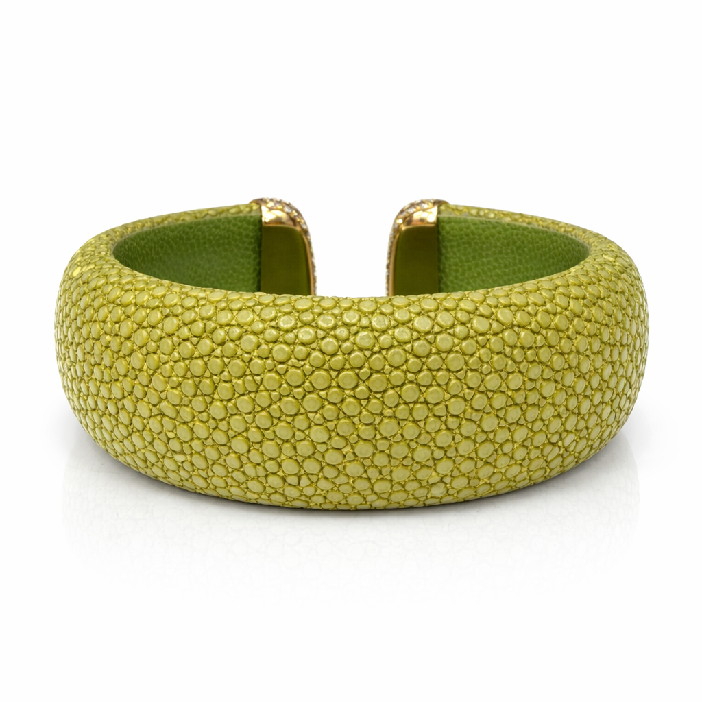 Stingray Bangle 6.57CT Diamonds 14K Yellow Gold ￼